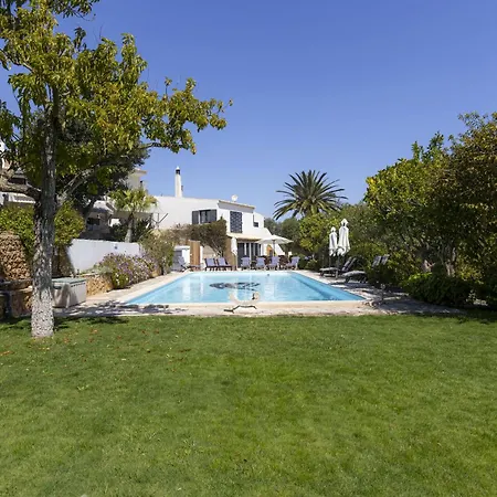 Pool In Beautiful Quinta - Qs05 아파트 라고스